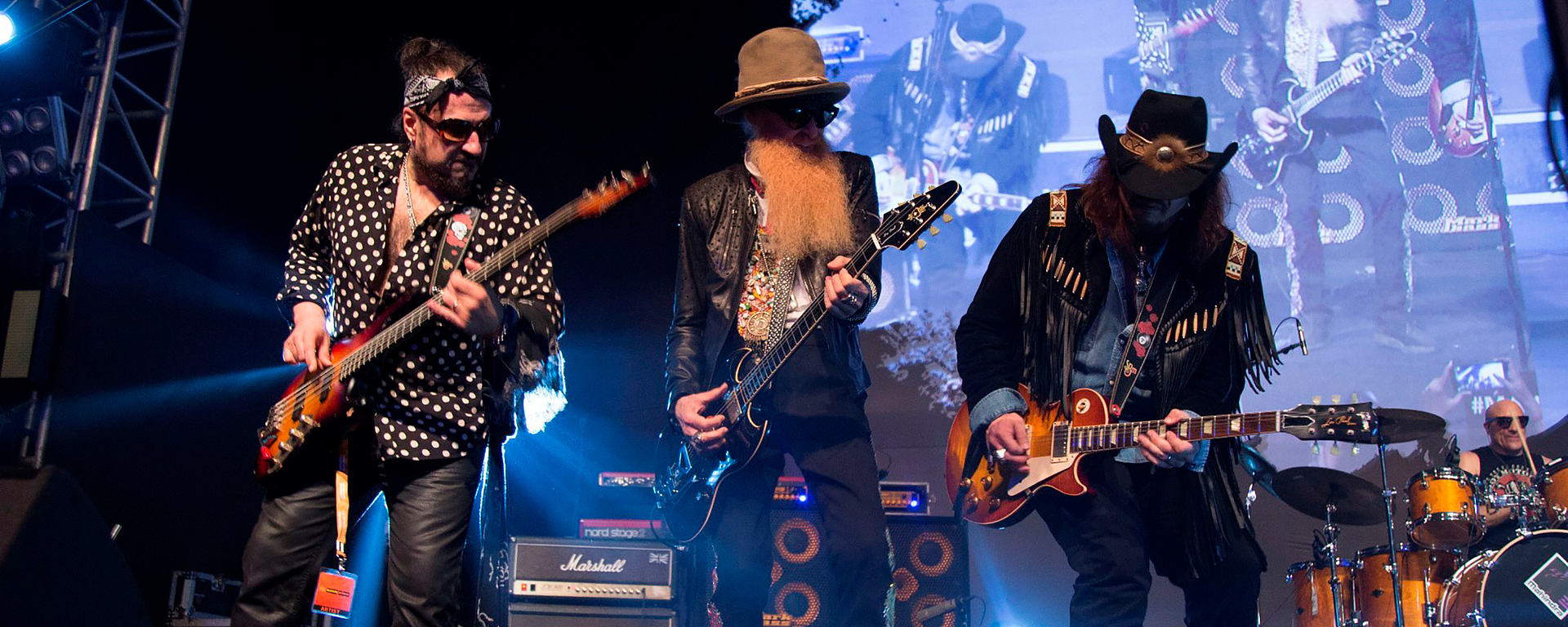 Supersonic Blues Machine using MTP live performance microphone