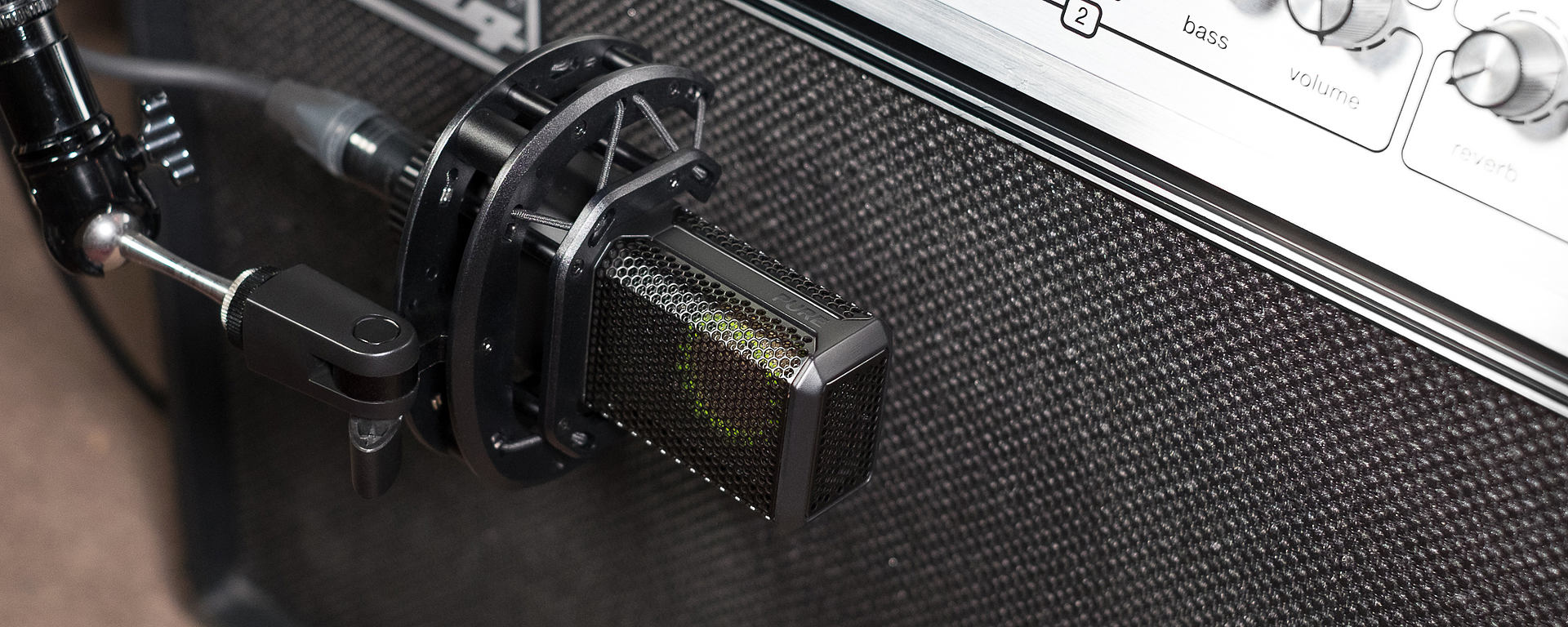 LCT 440 PURE workhorse studio mic